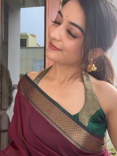 Halter Neck Blouse For Silk Saree, Halter Neck Blouse And Saree, Halter Neck Blouse For Saree, Fancy Saree Blouse Designs Latest Sleeveless, Halter V Neck Blouse, V Neck Blouses For Saree, Blouse Designs For College Students, Sleeveless Saree Blouse, Halter Neck Saree Blouse Front And Back
