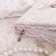 Soft Pink Theme, The Cardigans, Princess Aesthetic, Pink Girly Things, Pink Themes, Everything Pink, Pink Princess, Melanie Martinez, La Vie En Rose