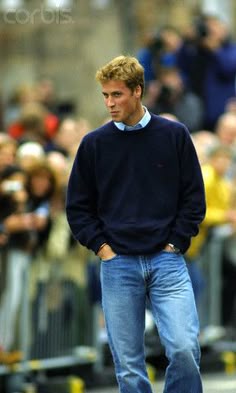 Classic Male Outfit, Mens Outfit Inspiration Aesthetic, 90s Preppy Men, Mens Navy Outfit, Man With Watch, Mens Outfits Preppy, Old Money Man Outfits, Old Money Outfit Man, Classic Boy Outfits