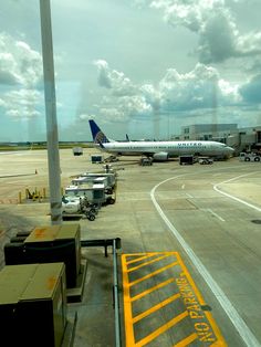 #boarding #planeflight #plane #skyview #airport #luggage #planeticker #airline