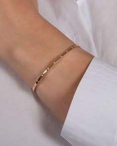 $1,550.00 Gold Baslet, Regular Wear Bangles, Bangle Style Bracelet, Single Bangle For Women, Daily Jewelry Simple, Minimalist Gold Bangle, Daily Wear Bracelets, Everyday Bangles, Everyday Gold Bracelet For Women