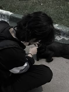 Black Haired Guy Aesthetic, Emo Boy Aesthetic, Alt Guy, Regulus Acturus Black, Guys With Black Hair, Black Hair Boy, Black Cat Aesthetic, Black Hair Aesthetic, Jet Black Hair