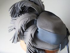 vintage 1930s hat / 30s hat / Blue Belle by Dronning on Etsy 30s Hat, 1930s Hat Styles, 1930s Womens Hats, 1930s Evening Headwear, 1930s Flat Cap, 1930s Hats, Grosgrain Ribbon Bows, Love Hat, Pretty Lights