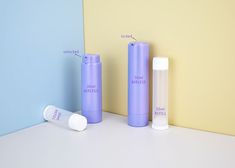 👇👇👇This is definitely the most fabulous and innovative refillable airless pump bottle you've ever seen!!! 1️⃣ Creative design with screw-on button 2️⃣ Eco-friendly with PCR material option 3️⃣ Iridescence effect or custom decorations Skincare Pump Bottle, White Pump Bottle Skincare, Elegant Skincare Bottle Design, Glossy Cosmetic Bottle With Pump Mockup, Liquid Beauty, Fragrance Bottles, Airless Pump, Innovative Packaging, Skincare Packaging
