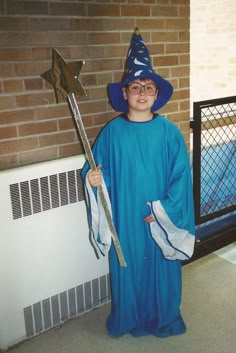 Wizard Old School Wizard Costume, Kid Wizard Costume, Halloween Wizard Costume, Vintage Wizard Costume, Kid Wizard, Halloween Wizard, Wizard Costumes, Wizard Young, Wizard Attire