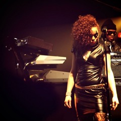 PROMISE TO STAY HERE / Kendra Foster