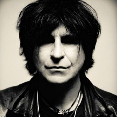 INTERVIEW  WITH MARK BURGESS  on 91.5FM The B-Sides