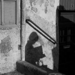 ‎⁨لا تسيبني وسط ظلمة..⁩