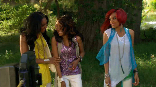  Behind the Scenes: Great Divide (McClain Sisters)