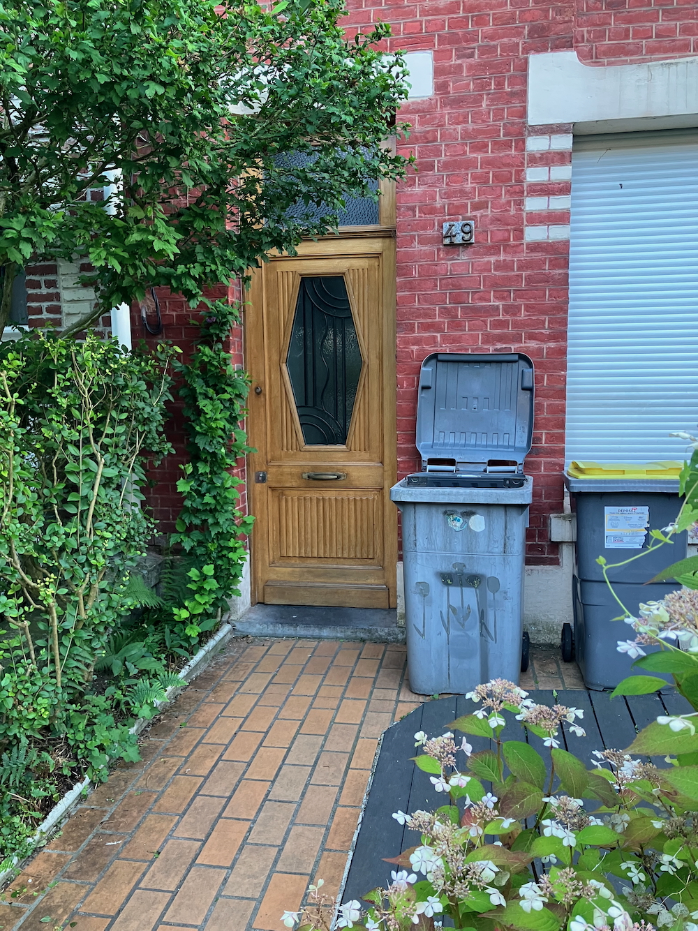 Losange tronqué sur une façade lambersartoise