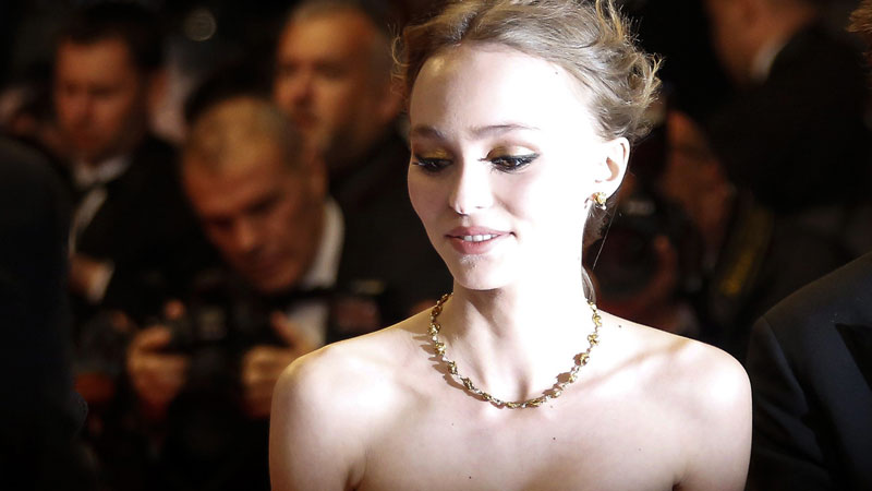 Ecco Lily-Rose: la figlia di Johnny Depp debutta sulla croisette