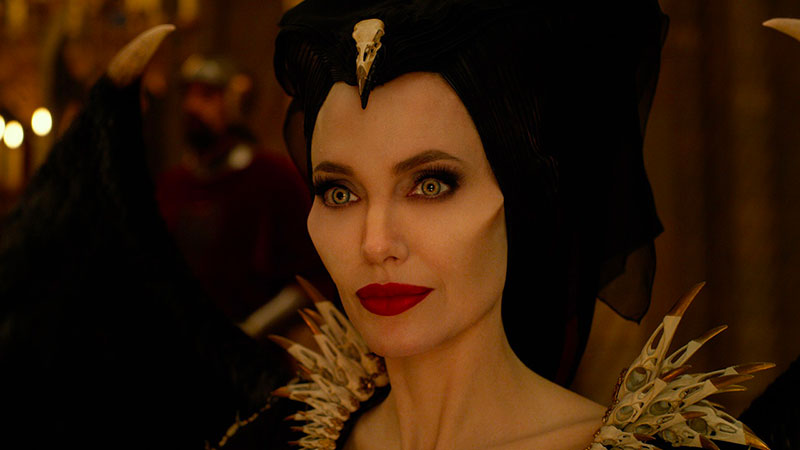 Maleficent - Signora del Male, il primo trailer italiano del film [HD]