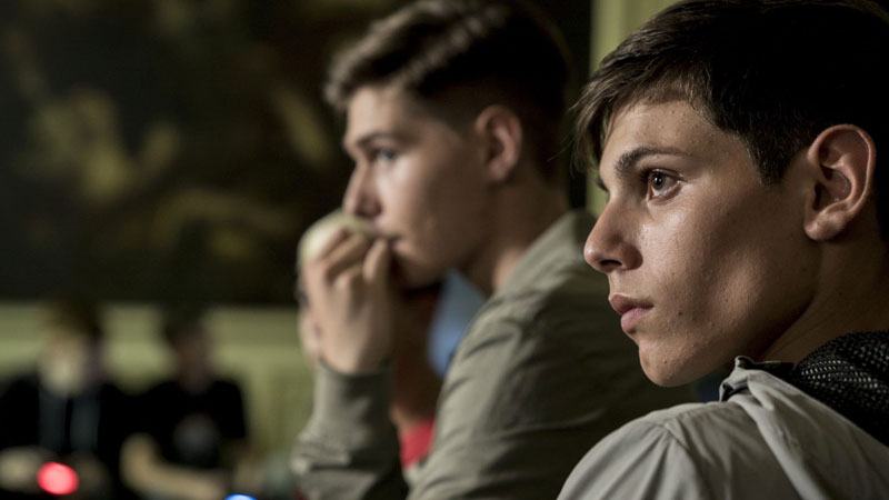 La paranza dei bambini, su IBS il DVD del film tratto dal libro di Roberto Saviano