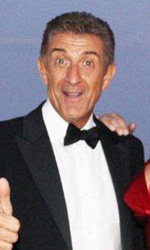 In foto Ezio Greggio (72 anni) Dall'articolo: � lui o non � lui? Certo che � lui!.