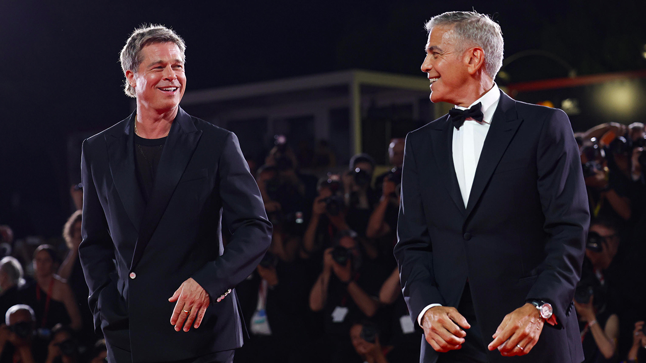 Venezia 81, tutti pazzi per George Clooney e Brad Pitt