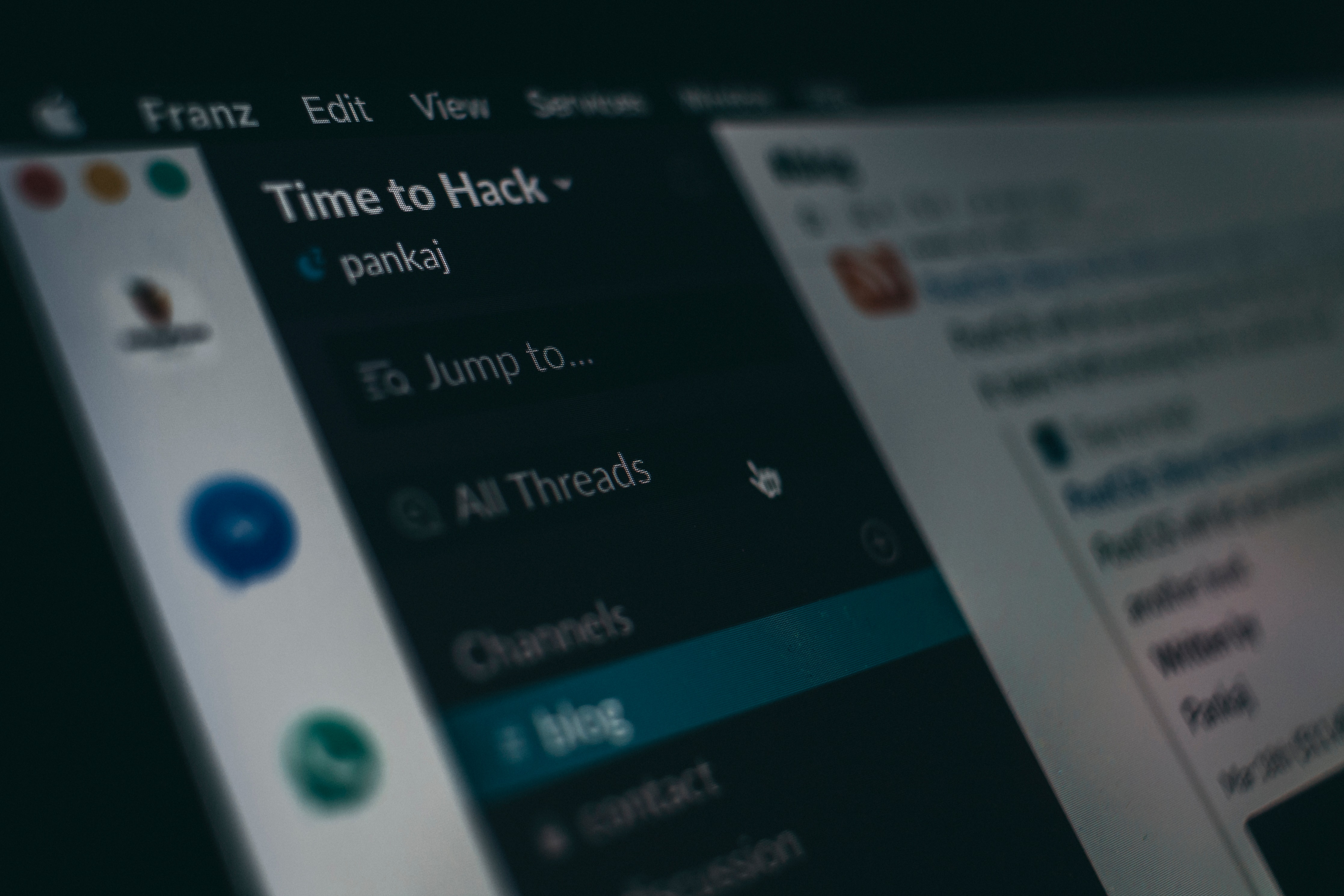 Surveillance des communications de travail et responsabilité